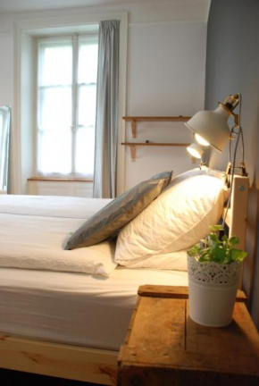 The Bed + Breakfast, Lucerna